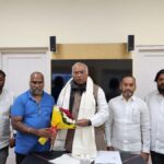 Jagga Reddy meets Kharge, stresses collective decisions if Congress has to strengthen in Telangana