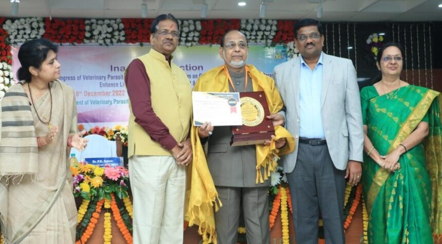 Andhra Pradesh: Lifetime Achievement Award for former Vice-Chancellor of SVVU