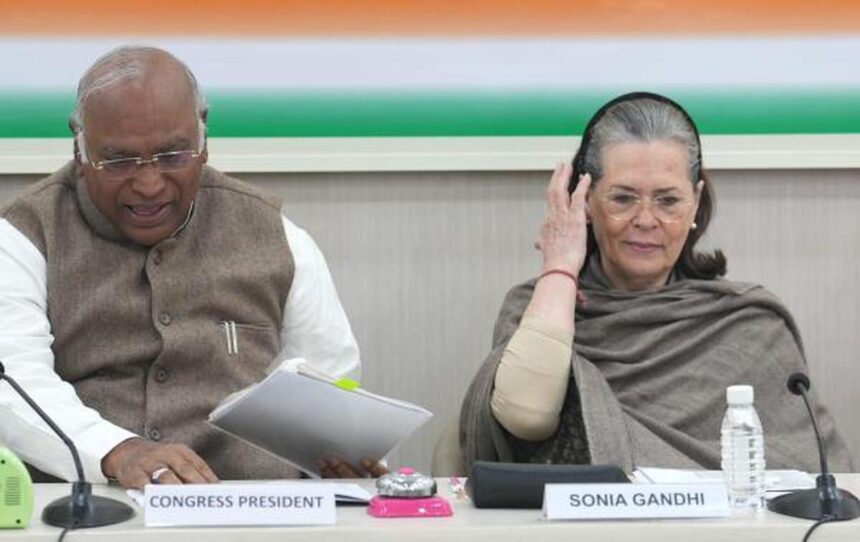 Kharge makes strong pitch for fixing accountability in Congress organisation at key meet