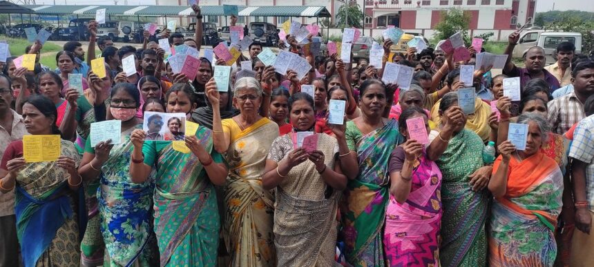 Villagers demand action against chit fund firm in Tiruppur