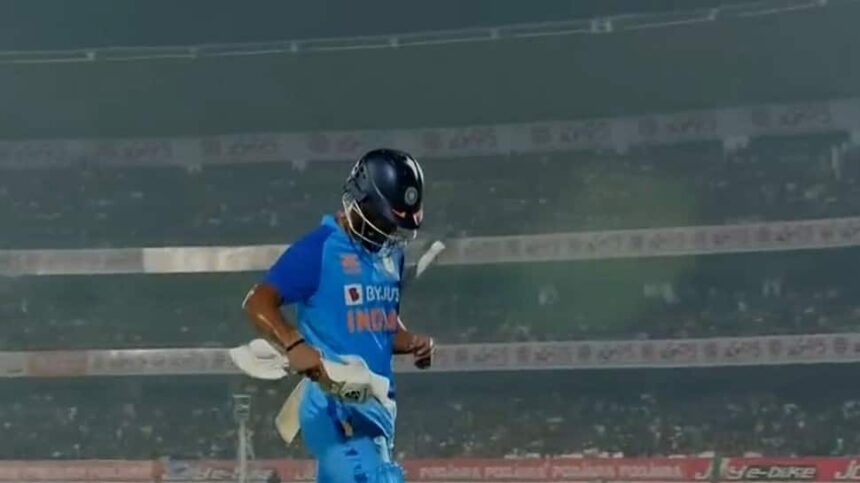 ‘Batsman or Joker?,’ Fans SLAM Rahul Tripathi for Poor Show in IND vs NZ 1st T20I, Check here