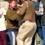 Viral Video: बीच सड़क पर पुलिसकर्मी से भिड़ा शख्स