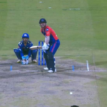 Watch: David Warner Bats Right-Handed In DC Vs MI Clash