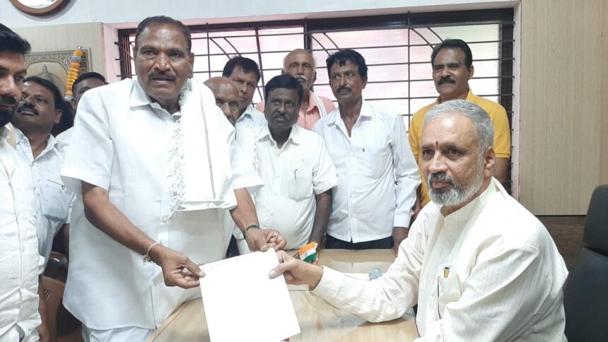 JD(S) MLA Shivalinge Gowda resigns from House membership, likely to join Congress