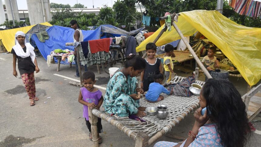 Along Yamuna banks, many left homeless, others live anxiously