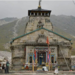 केदारनाथ मंदिर में मोबाइल फोन ले जाने पर बैन, रील्स बनाने पर भी पाबंदी