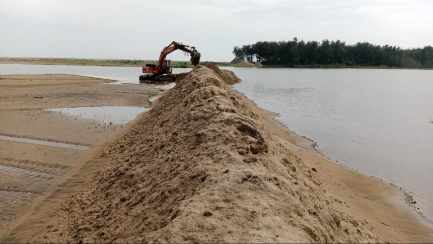 Andhra Pradesh: Desilting of Rameswaram confluence point likely to be completed by early October, says Konaseema District Collector