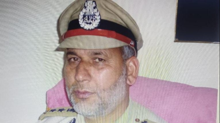 J-K: अजान दे रहे रिटायर्ड SSP की गोली मारकर ली जान, बारामूला में आतंकियों की कायराना करतूत