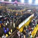 Medaram Jatara starts as Saralamma reaches Gadde around 9.30 pm