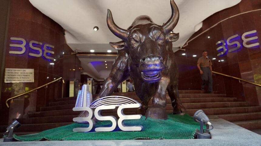 Sensex, Nifty climb in early trade on firm global market trends