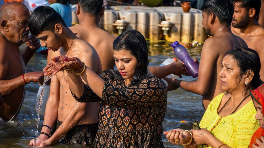 गंगा दशहरा आज, पवित्र नदी में नहीं कर पाए स्नान तो जरूर करें ये एक काम