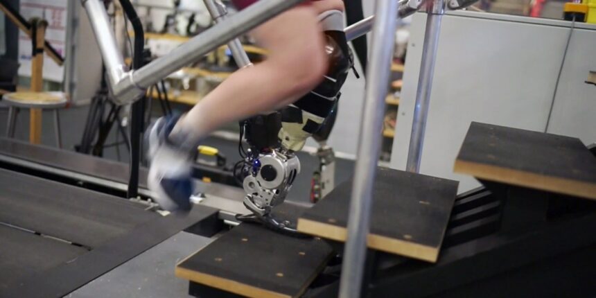 People can move this bionic leg just by thinking about it