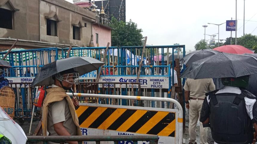 Water cannons, Barricades: Kolkata police puts in high-security ring at secretariat ahead of Nabanna Abhijan student protest